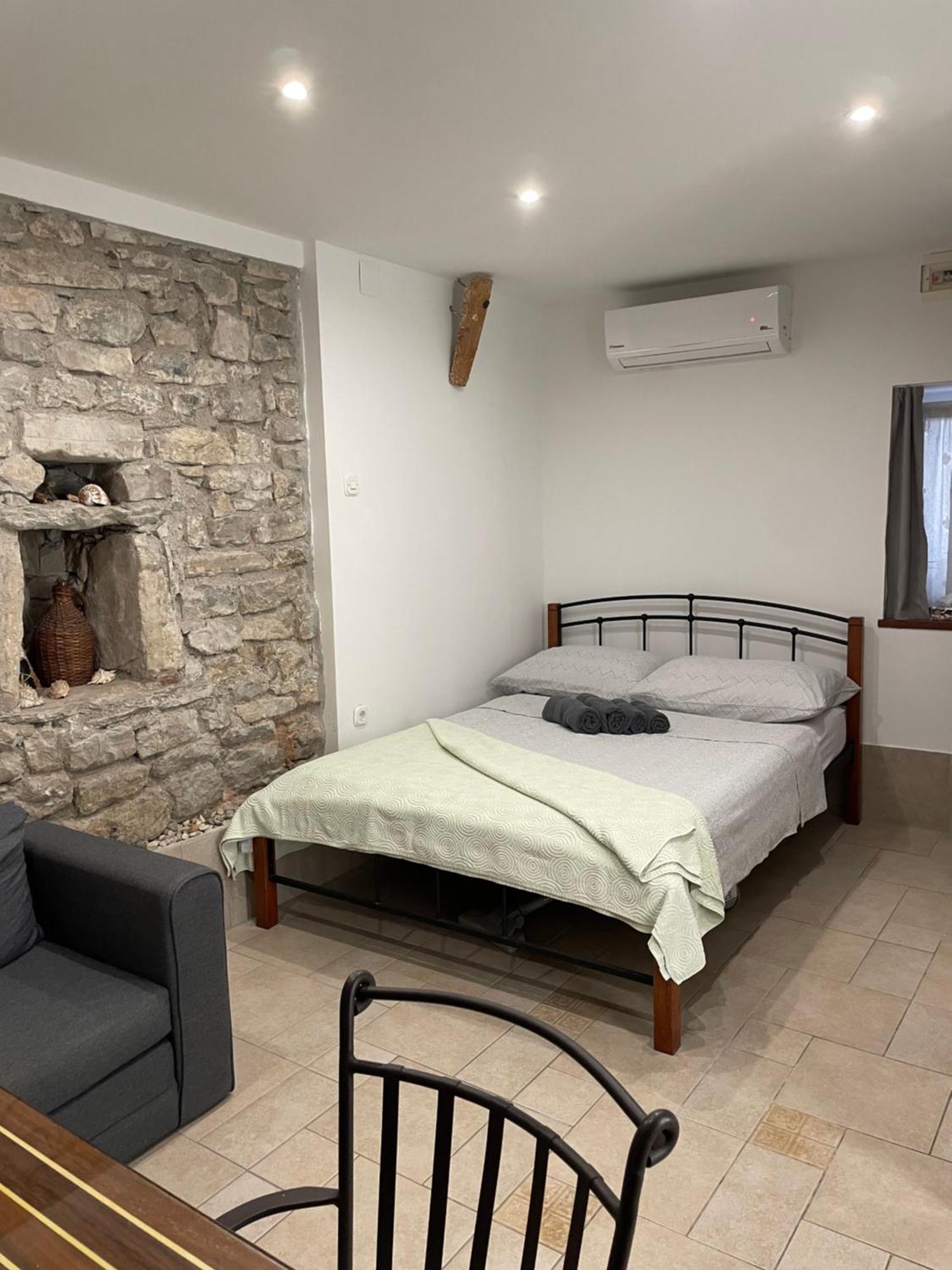 Apartman Pundinica Kaštela Esterno foto
